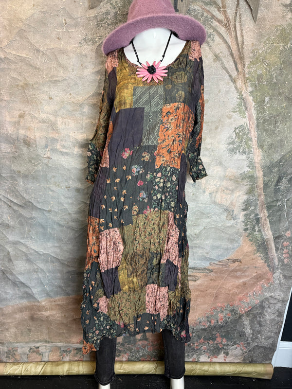 25517 Crushed Sharkbite Dress