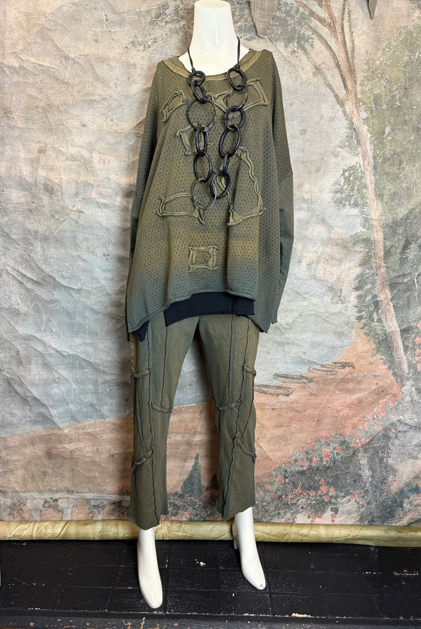 CE714 Cheer Sweater Top-Polished