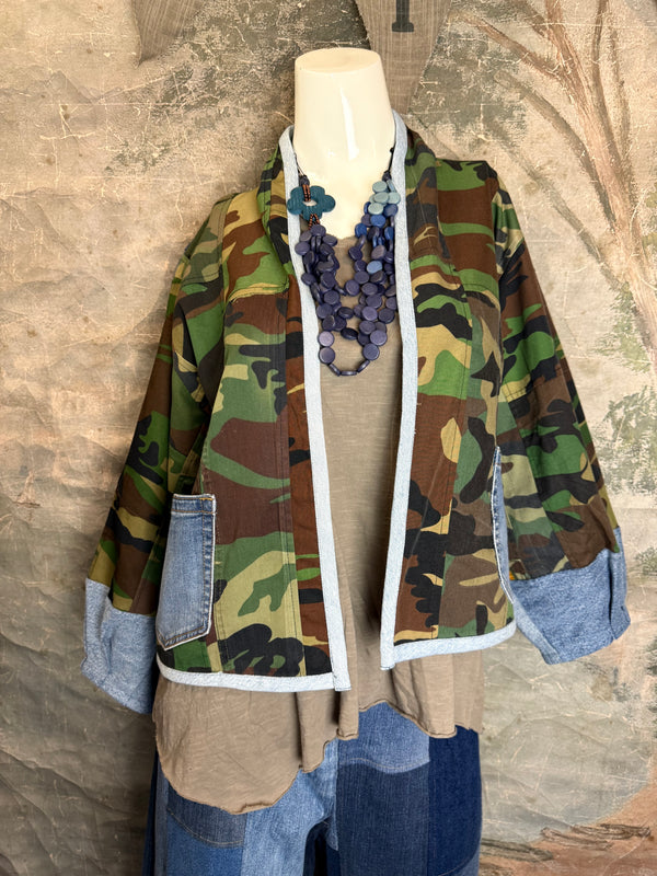 5646 Nevada Camo Mix Cardigan