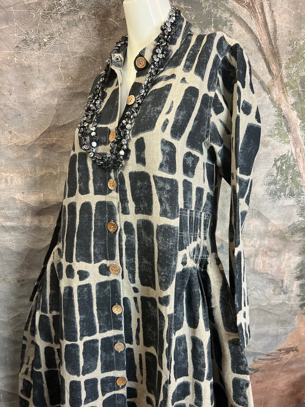 PL3J- Abstract Print JKT w/Tuck