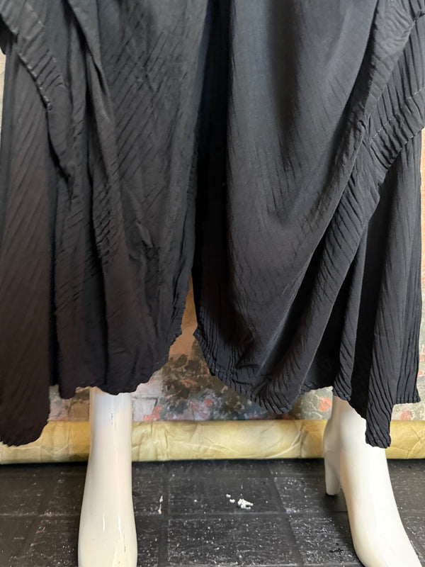 88514 Crinkle Pleat Pants