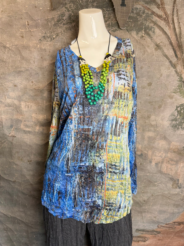 25621 Crinkle Basic Top-Blue