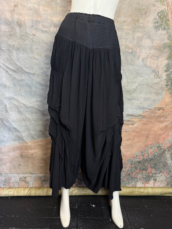 88514 Crinkle Pleat Pants