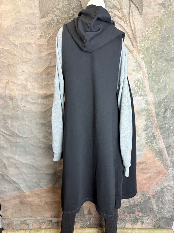 2626AU Zip Hoodie Vest-Black