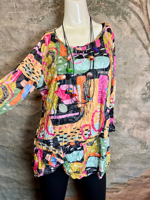 25016 Crinkle Knot Top