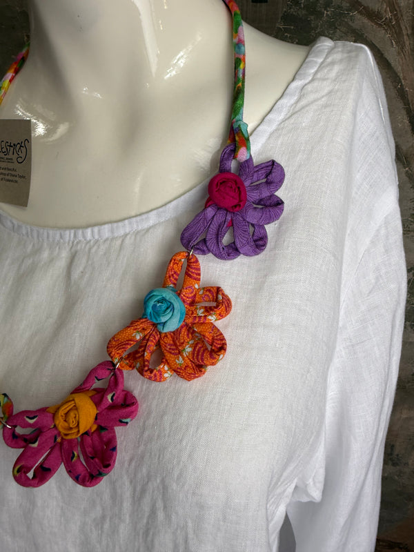 26N145 Coneflower Combo Necklace-A Spring Mix