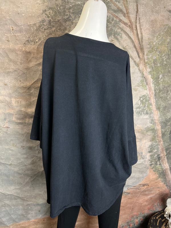 T1388C One Size Dolman Slv Tee-Sam/Blk