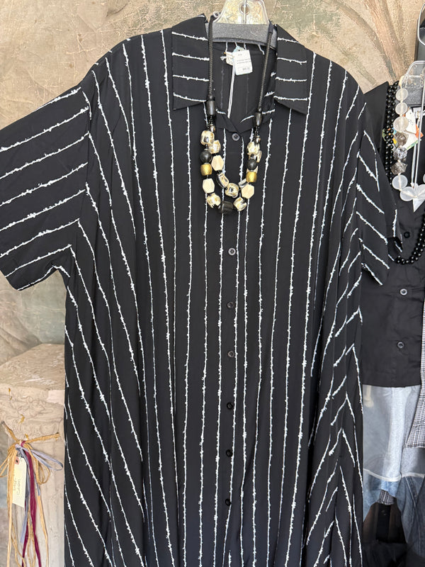 4948 Statement Buttonup Dress
