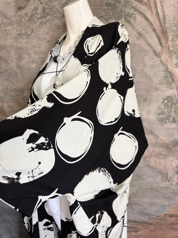 W601 Lina Jacket-Black w white dots