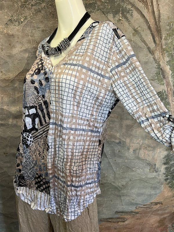 25057 Crinkle Mix Media Top