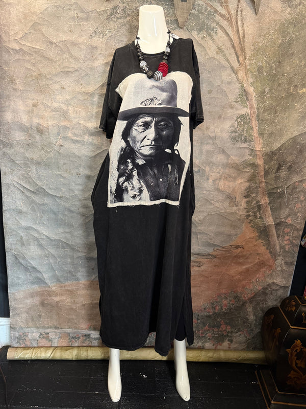 T839 Short Sleeve T-Shirt Dress-Black/Indian