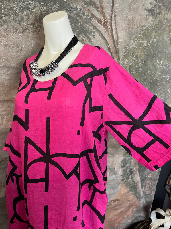 91470 S/Slv Tunic Letter Dress-Fuchsia Pink