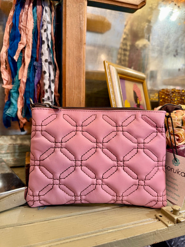 81082 Icaria Crossbody-B