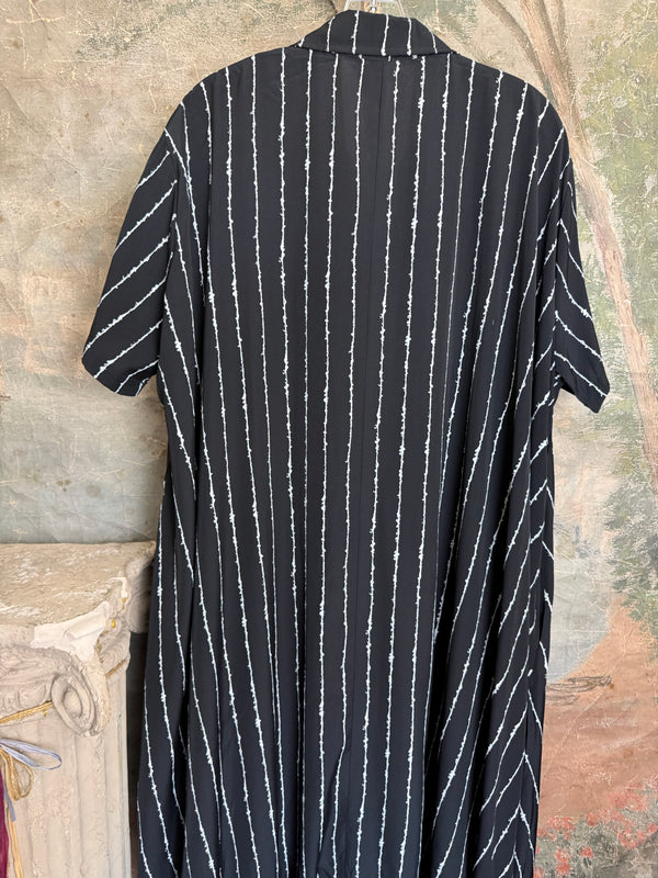 4948 Statement Buttonup Dress