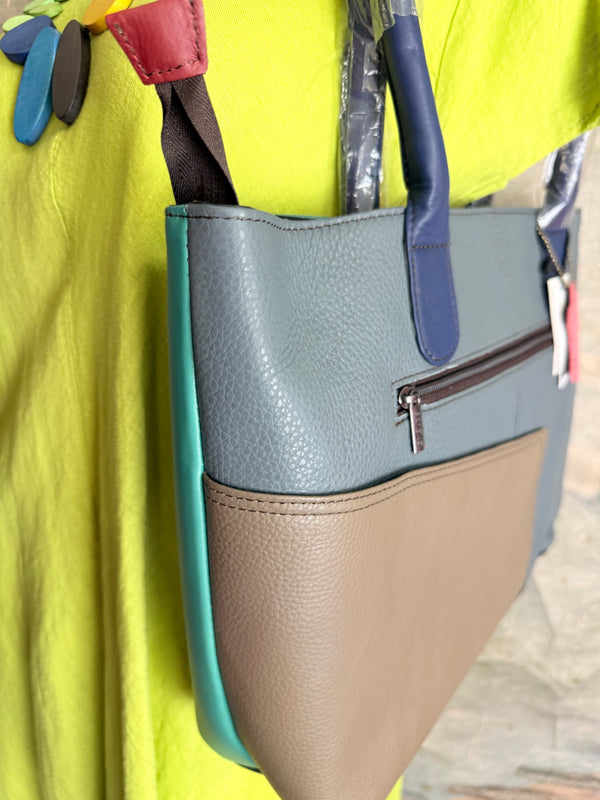 84730 Sitges Shoulder Bag-B