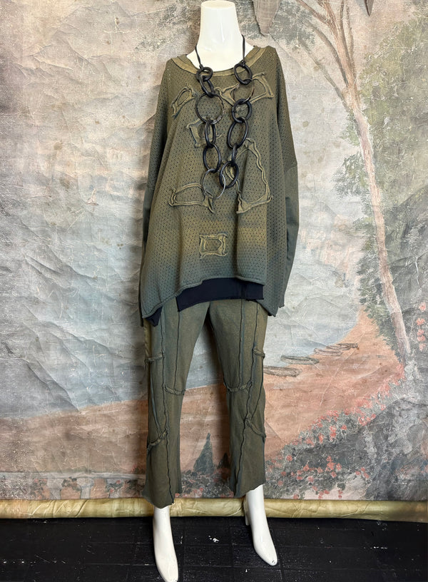 CE714 Cheer Sweater Top-Polished