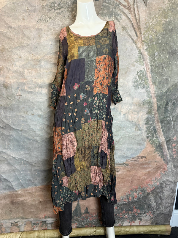 25517 Crushed Sharkbite Dress