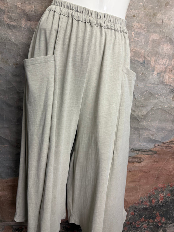 Q173 Zelda Pant-Stone