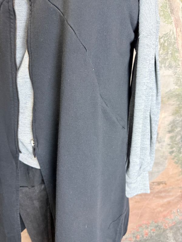 2626AU Zip Hoodie Vest-Black