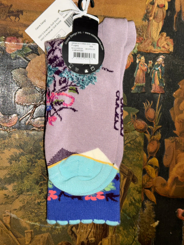 WW13 American Quilt Socks-sweet pinks