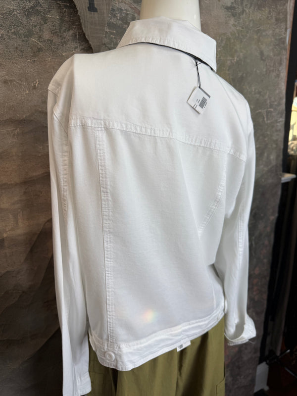LIN7403 LULA B TRAVEL JKT-WHITE