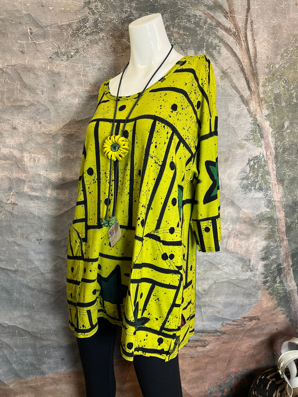 1806K The Lola Pop Art Top