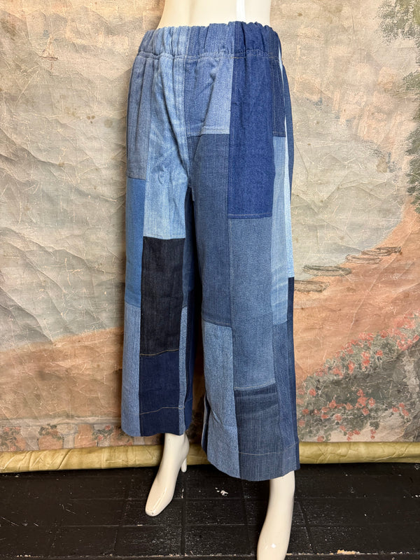 5443 Teona Denim Mix Crop Pant