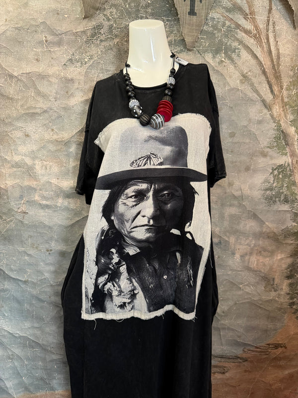 T839 Short Sleeve T-Shirt Dress-Black/Indian