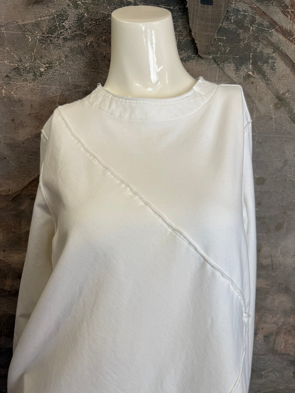 A2996202 L/Slv FE Top-Laundered