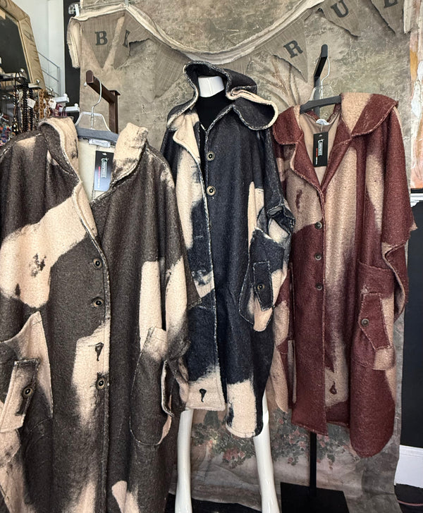 92207-62 Artist Poncho Coat-Mud