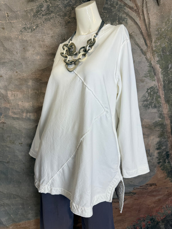 A2996202 L/Slv FE Top-Laundered