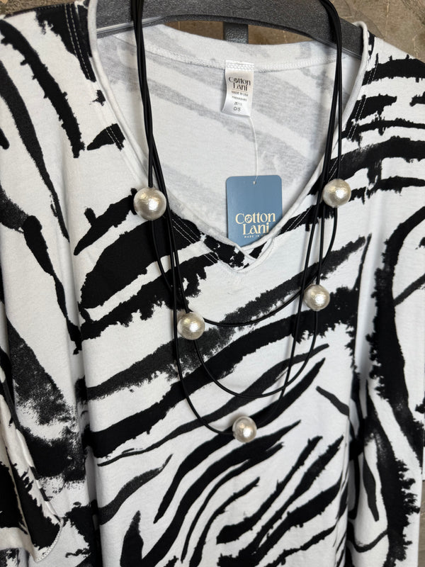 715CL-Zebra Oversized Tunic Tee-WHITE