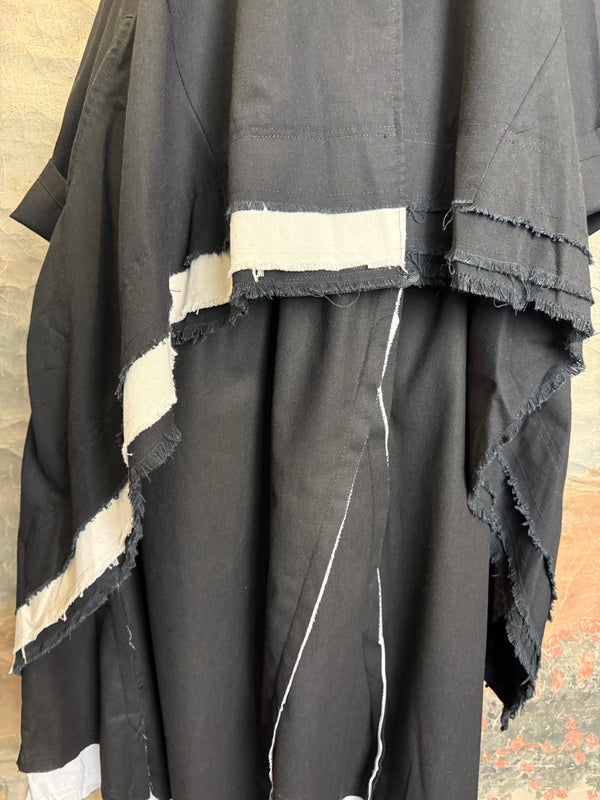 32302 Med to Long Blazer Jkt W/Trim-Black