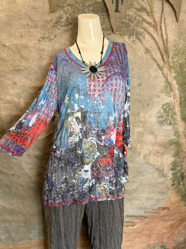 25615 Crinkle One Pocket Top-Multi