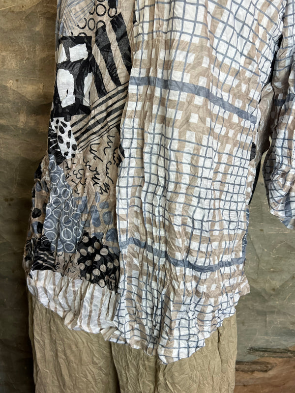25057 Crinkle Mix Media Top