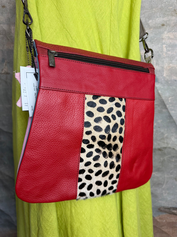 81302 Greta Crossbody Bag-B