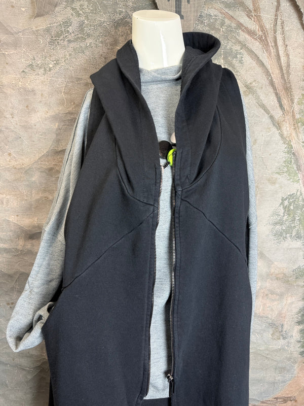 2626AU Zip Hoodie Vest-Black
