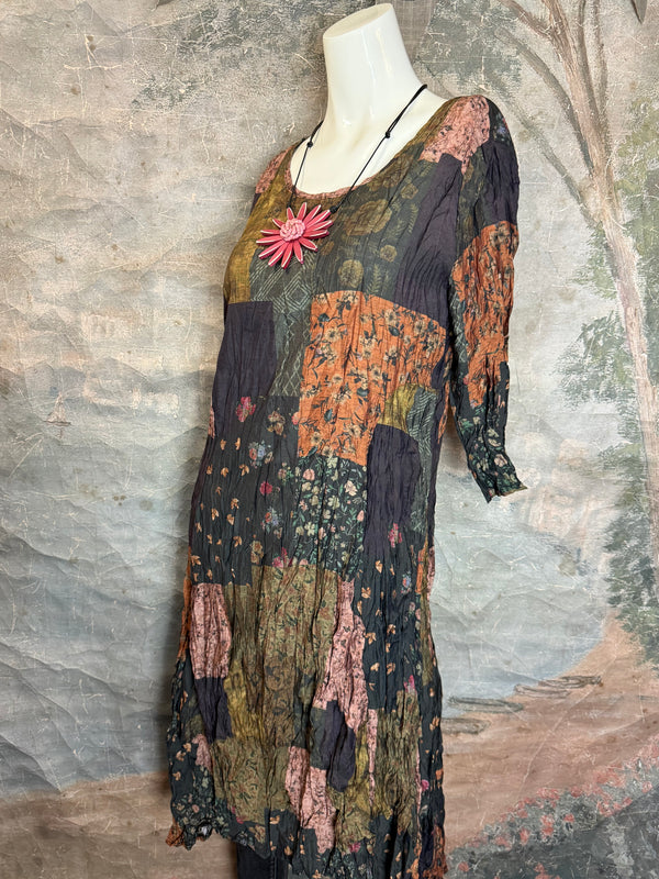 25517 Crushed Sharkbite Dress