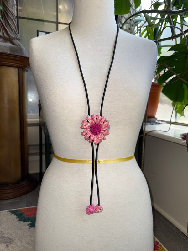26N123 Single Mum Bolo Necklace-Pink