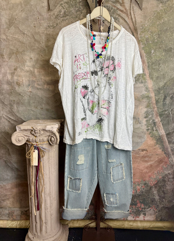 JG- Art is Freedom Berry Tee