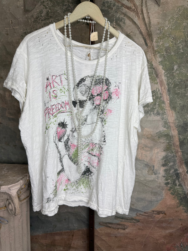JG- Art is Freedom Berry Tee