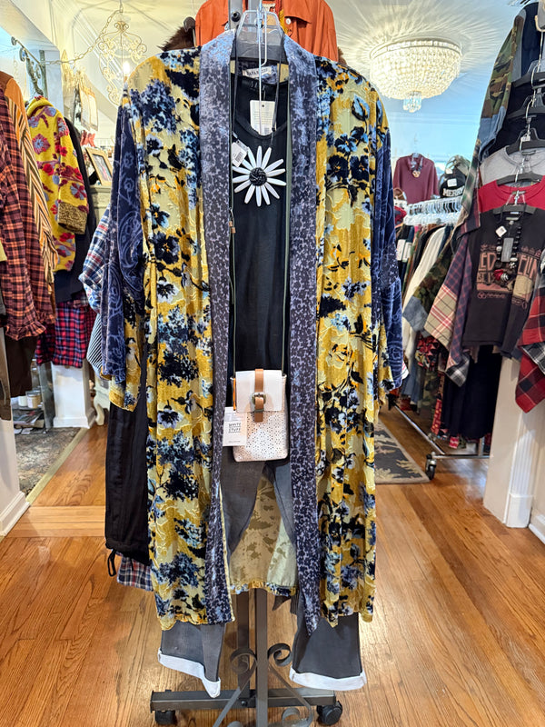 3582 Velvet Burnout Kimono