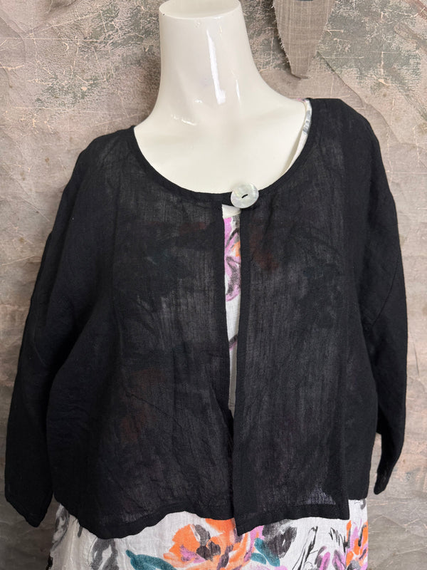 MP-MT348 Bolero With Button-Black