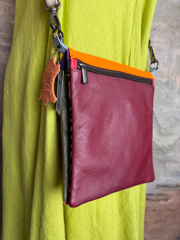 Soruka burgundy leather crossbody bag with orange trim and silver zipper, colorblock mini purse with chain strap - 6