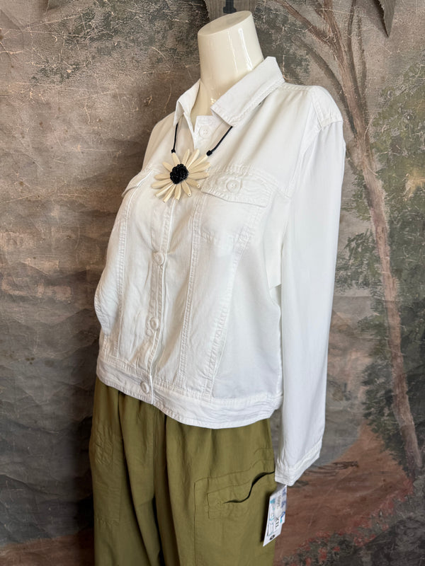 LIN7403 LULA B TRAVEL JKT-WHITE
