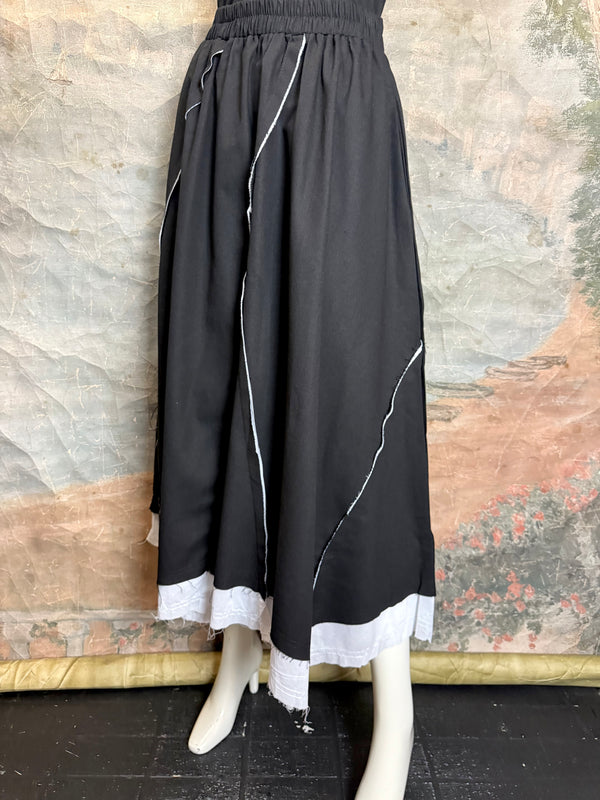 69060 Detailed Ziggy Trim Skirt