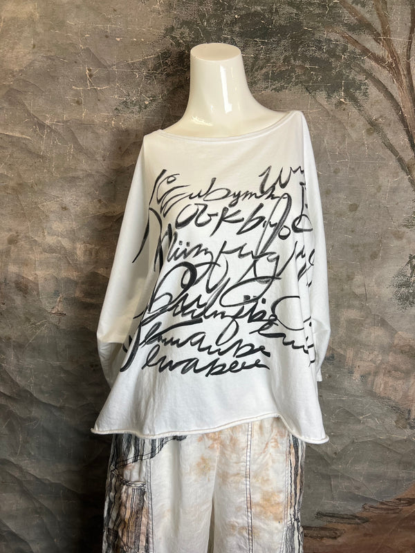 TEE007S2 Luna Tee W/Graphic