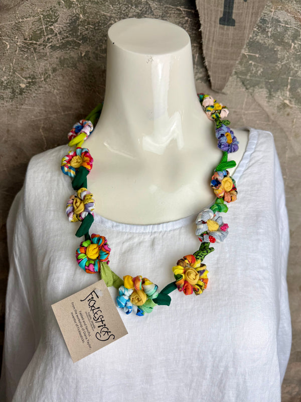 26N38 Lei Of Twisted Flowers Necklace