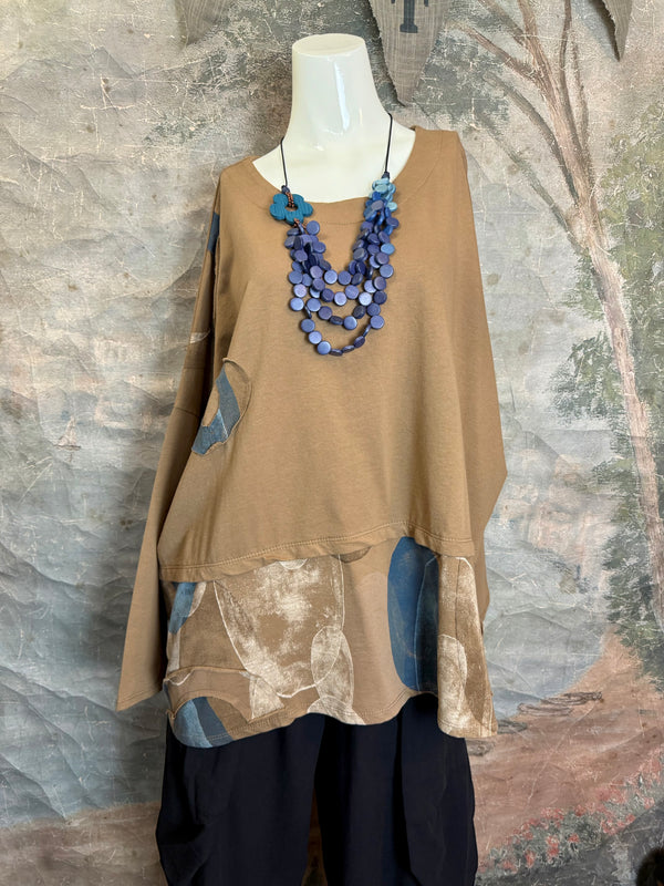 91865 Artsy Patch Pullover-Camel