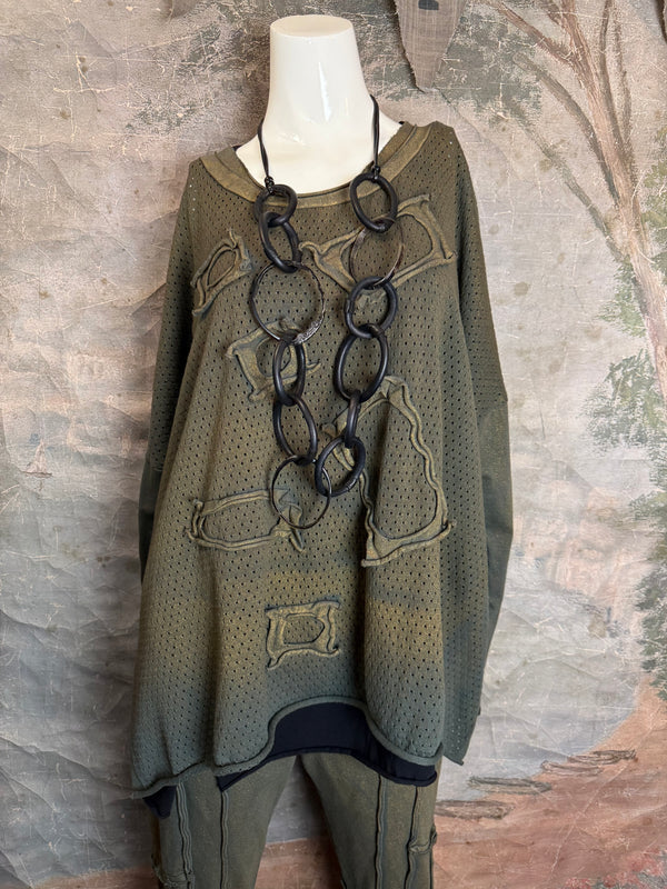 CE714 Cheer Sweater Top-Polished